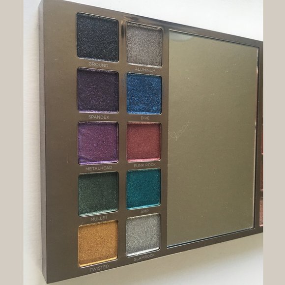 Urban Decay Heavy Metals Palette - Picture 7 of 9